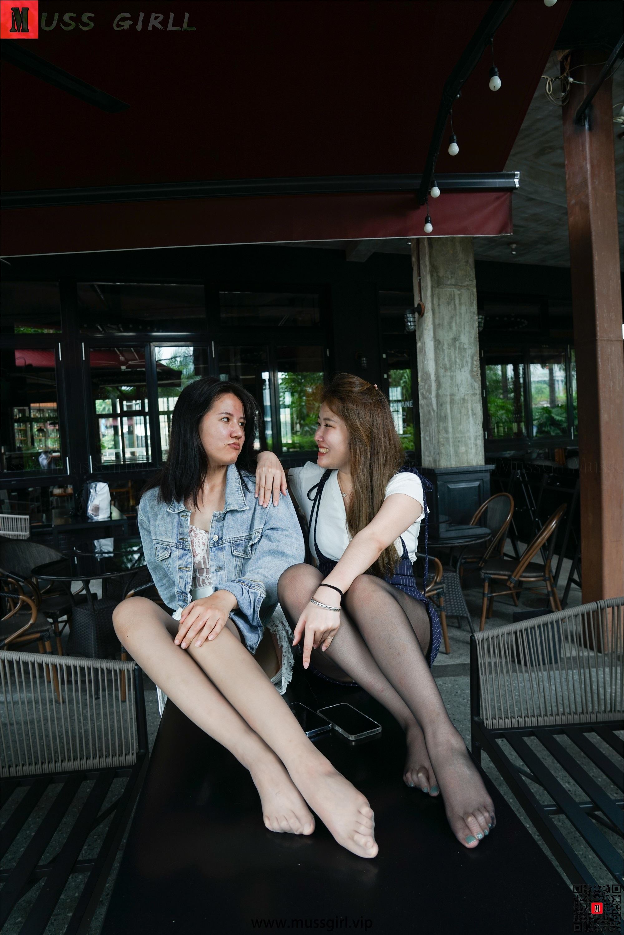 MussGirl慕丝女郎  NO.220 双人肉丝黑丝短裙